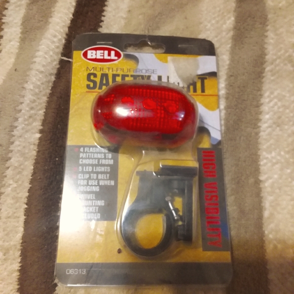 Bell Safety Jogger Bike light with clip mult light blinking function - Picture 1 of 2